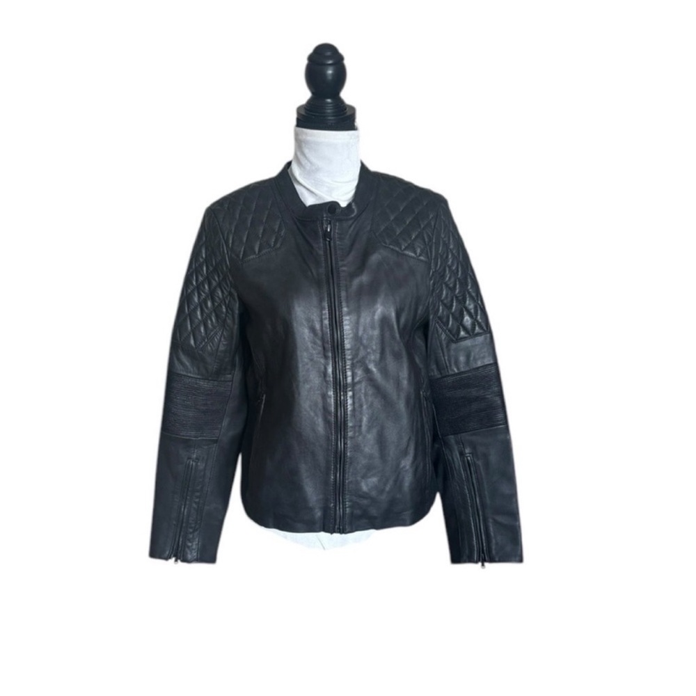 Danier Leather classic quilted black motto biker zip front baddie jacket medium